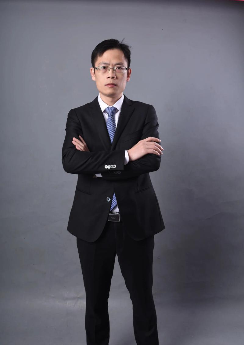 肖玉平 创始人 & 执行董事